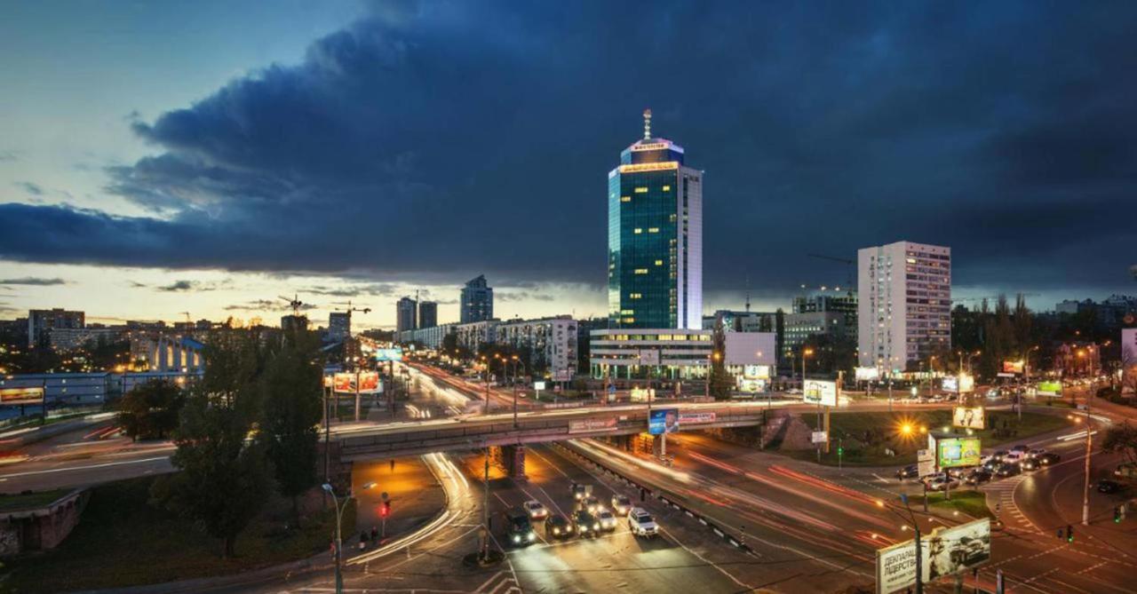 Уютная Vip Студия В Центре Метро Политех Охматдет Паркинг เคียฟ ภายนอก รูปภาพ